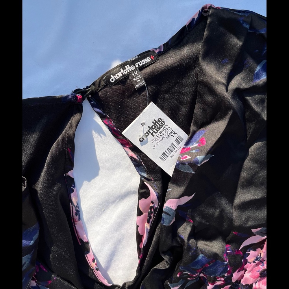 β¨ HP β¨ Floral, Black, and Pink β¨ Satin-Appearance Romper β¨ - Picture 5 of 8